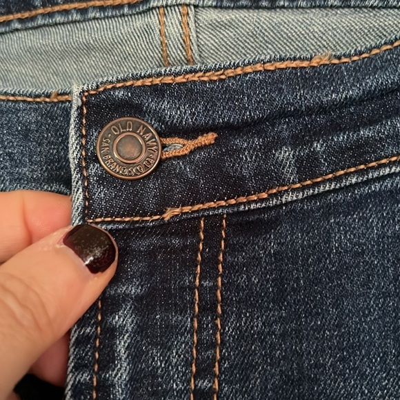 OLD NAVY Medium Wash Slightly Distressed The Sweetheart Jeans, Sz 10 Reg, GUC. - Picture 6 of 10